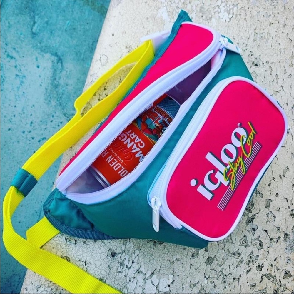 Igloo• 90s Retro Collection Fanny Pack Portable Cooler